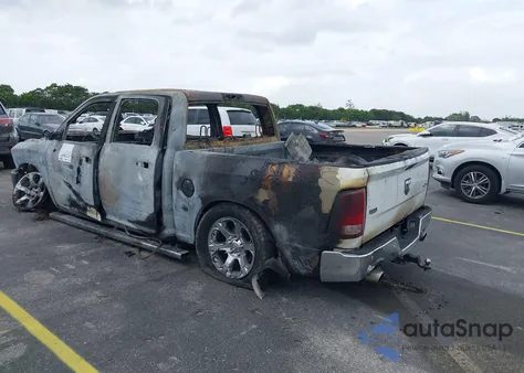 2016 Ram 1500 Laramie z USA, uszkodzony, nr VIN 1C6RR7NM0GS337890